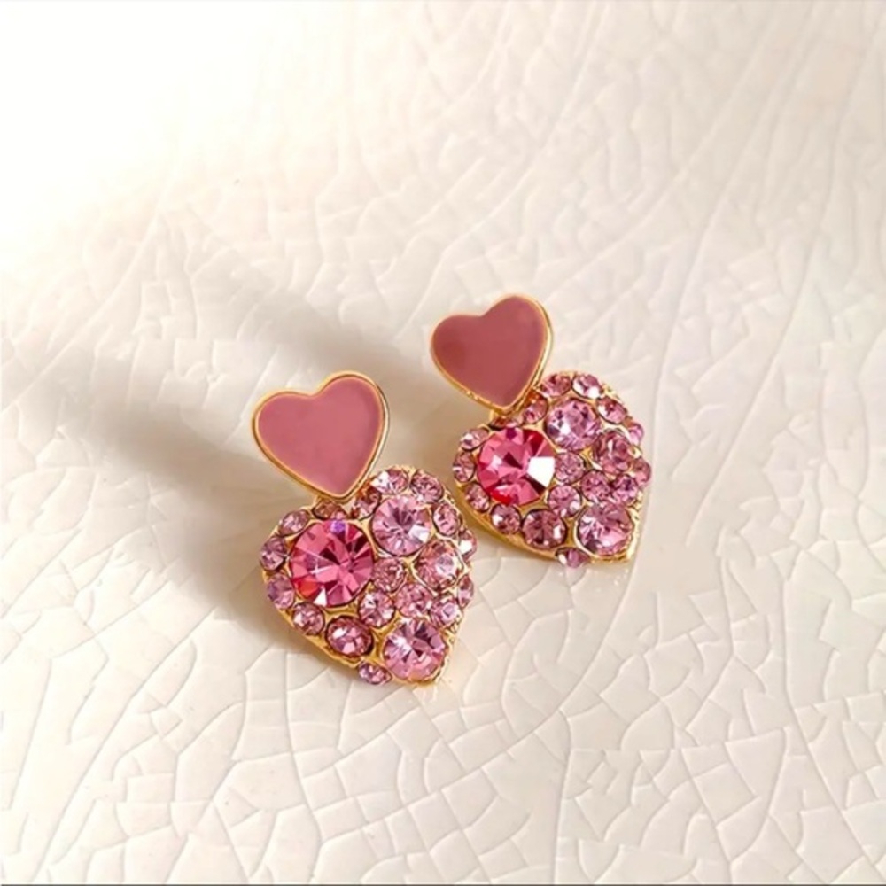 Pink Rhinestone Double Heart Stud Earrings Gold Tone Romantic Sparkle NWT